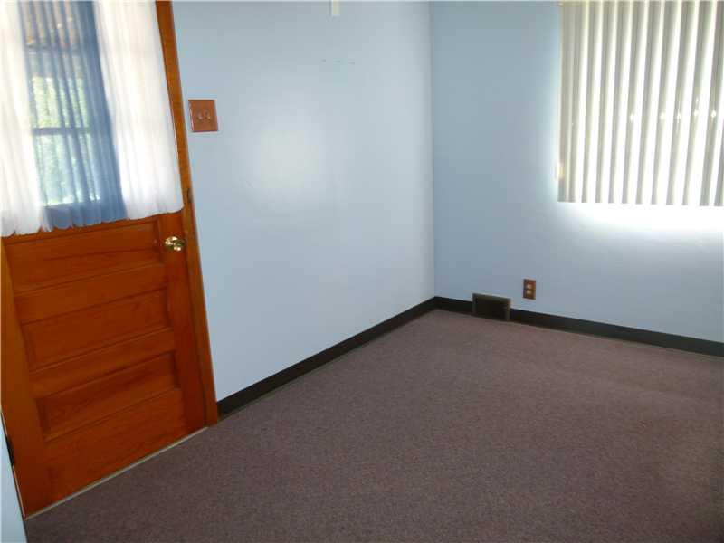 4101 New Texas Road Plum, PA 15239 - Photo 6 of 25 Dining Room.