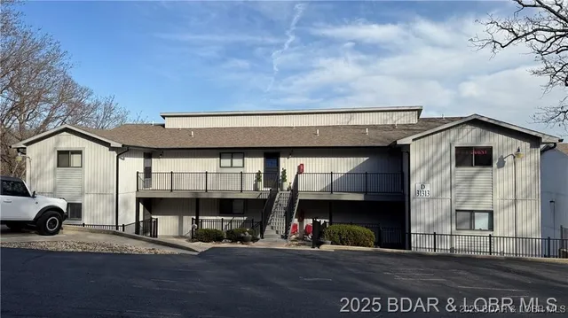 $219,000 | 31313 Northshore Drive, Unit 402D, Rocky Mount, MO 65072