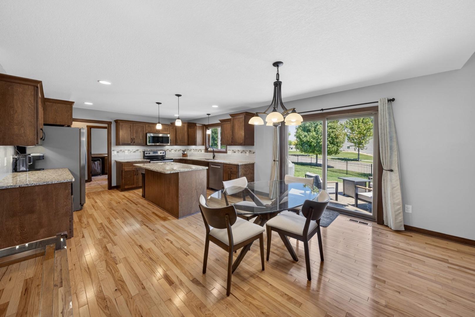 1721 Echo Ridge Street Southwest Rochester, MN 55902 - Photo 12 of 60