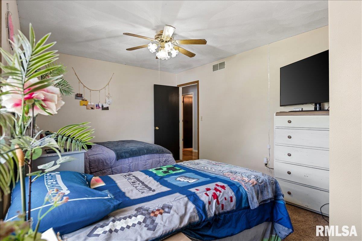 2905 Sutherland Road Springfield, IL 62702 - Photo 11 of 22 Gallery Image 11