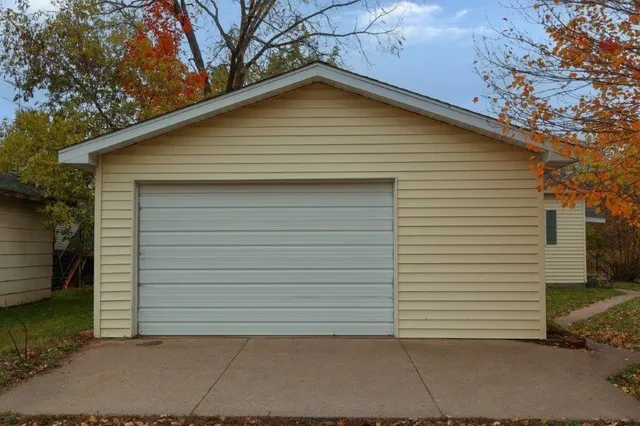 $139,900 | 516 Lake Avenue East, Ladysmith, WI 54848