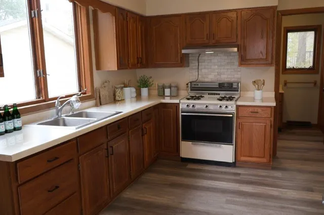 $139,900 | 516 Lake Avenue East, Ladysmith, WI 54848