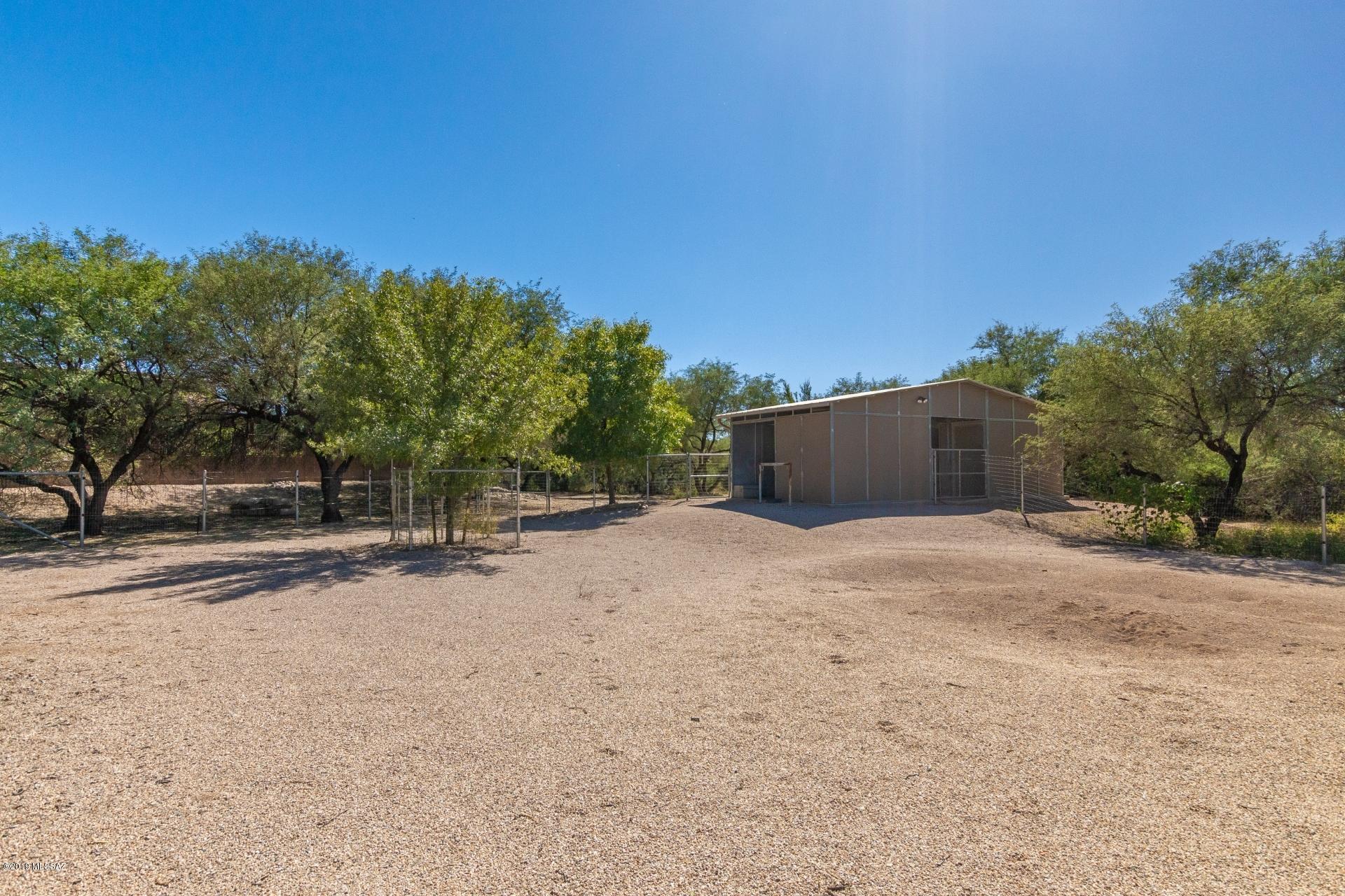 24 Ranchos Del Rio Court Rio Rico, AZ 85648 - Photo 26 of 35