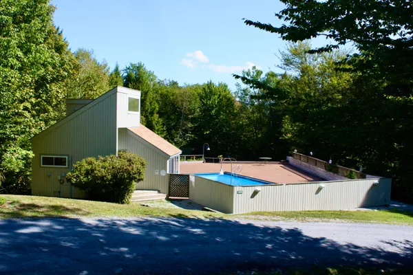 $199,500 | 956 Butternut Hill Road, Unit E4, Waitsfield, VT 05673