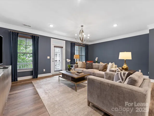 $3,200 | 2314 Creekmere Lane, Charlotte, NC 28262