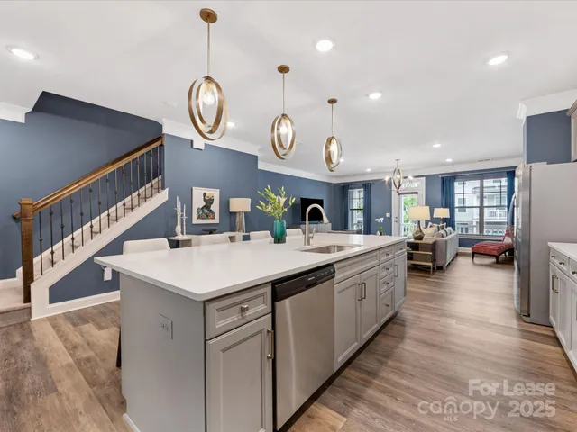 $3,200 | 2314 Creekmere Lane, Charlotte, NC 28262