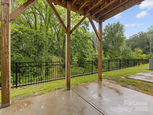 $3,200 | 2314 Creekmere Lane, Charlotte, NC 28262