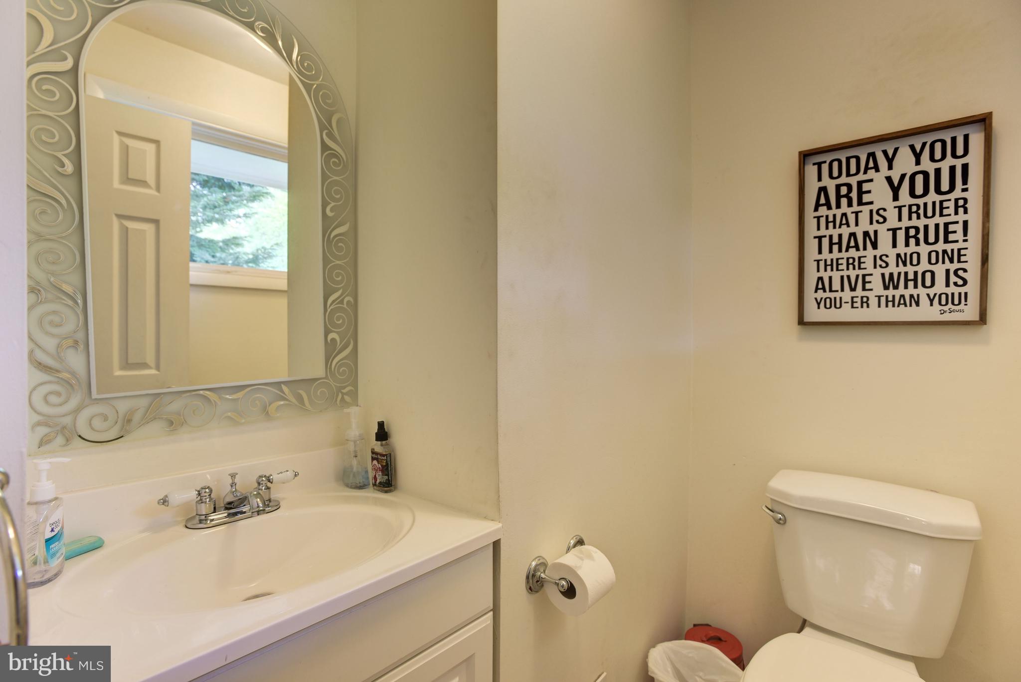 409 Dutch Ship Road Pasadena, MD 21122 - Photo 12 of 39 Powder Room