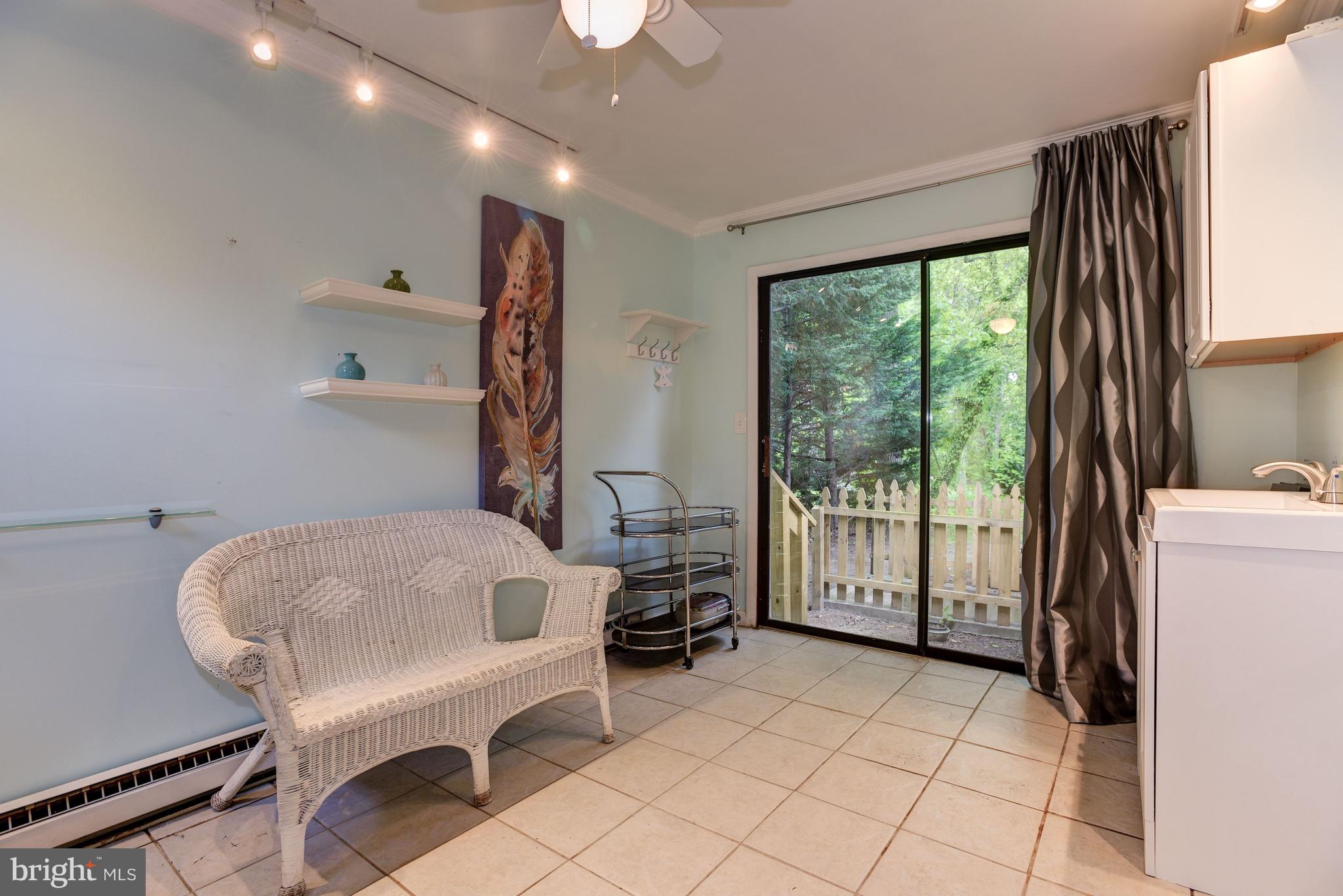 409 Dutch Ship Road Pasadena, MD 21122 - Photo 18 of 39 Sunroom