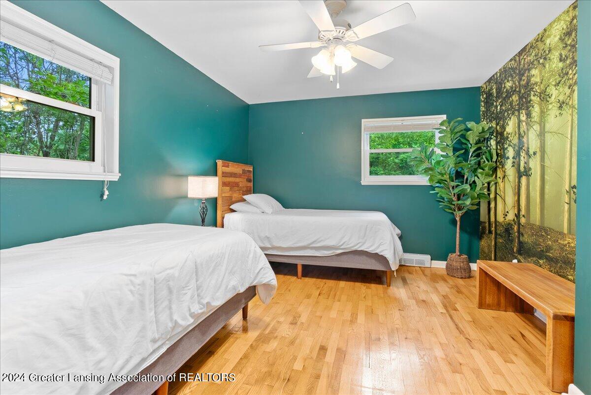 2629 Turner Road Lansing, MI 48906 - Photo 13 of 35 24-Media Jett - 25