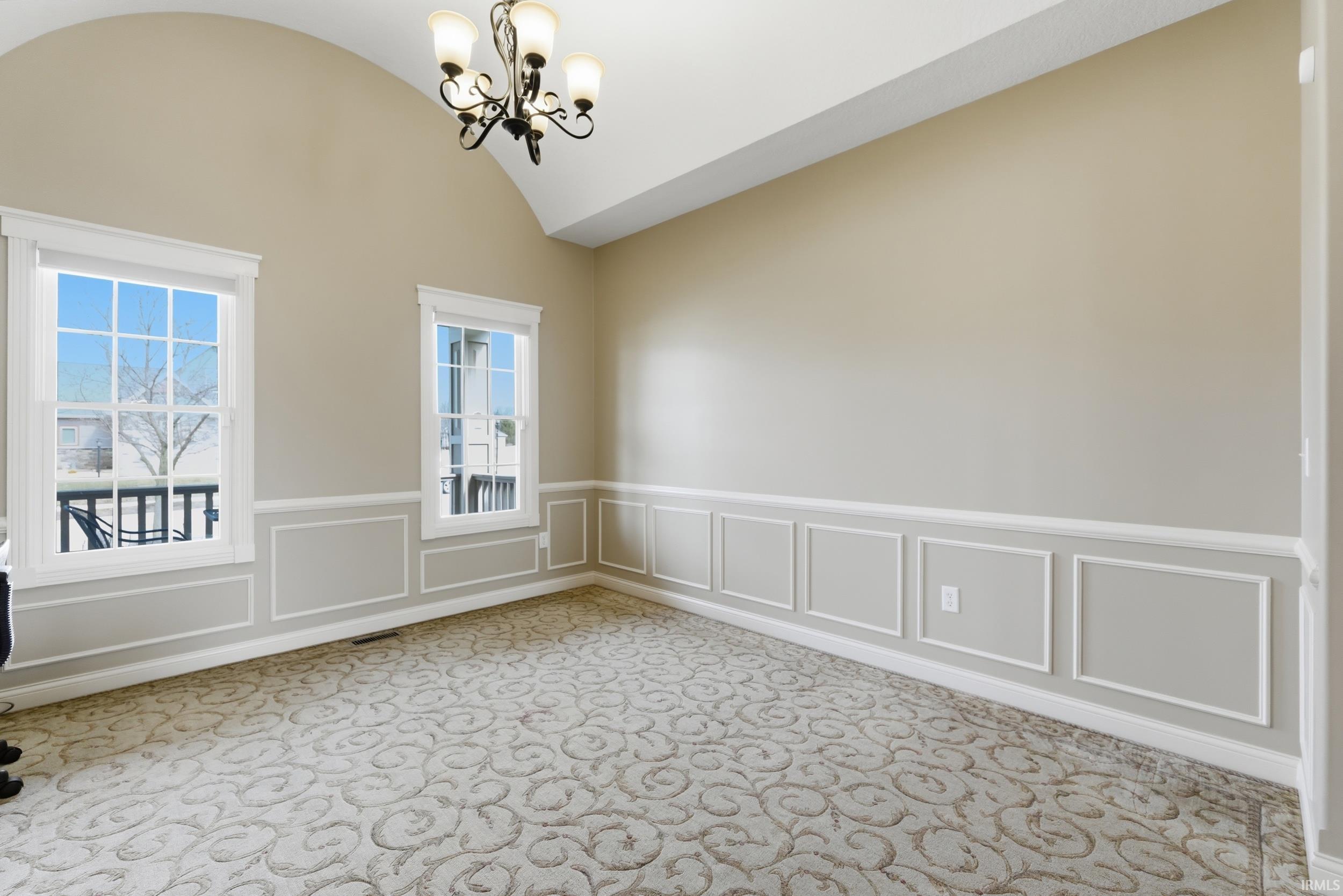 11209 Eagle Riv Run Fort Wayne, IN 46845 - Photo 9 of 36