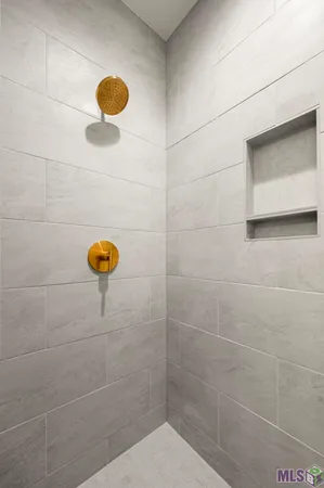 $449,500 | 7210 Riverbank Drive, Denham Springs, LA 70706