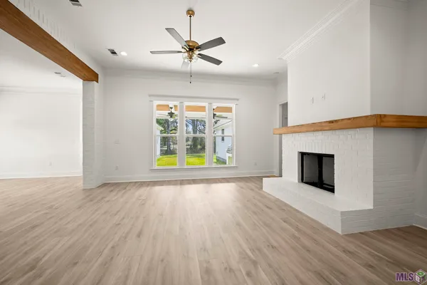 $449,500 | 7210 Riverbank Drive, Denham Springs, LA 70706