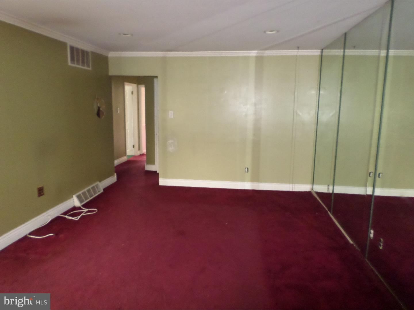 1117 Plane Road Philadelphia, PA 19115 - Photo 5 of 25