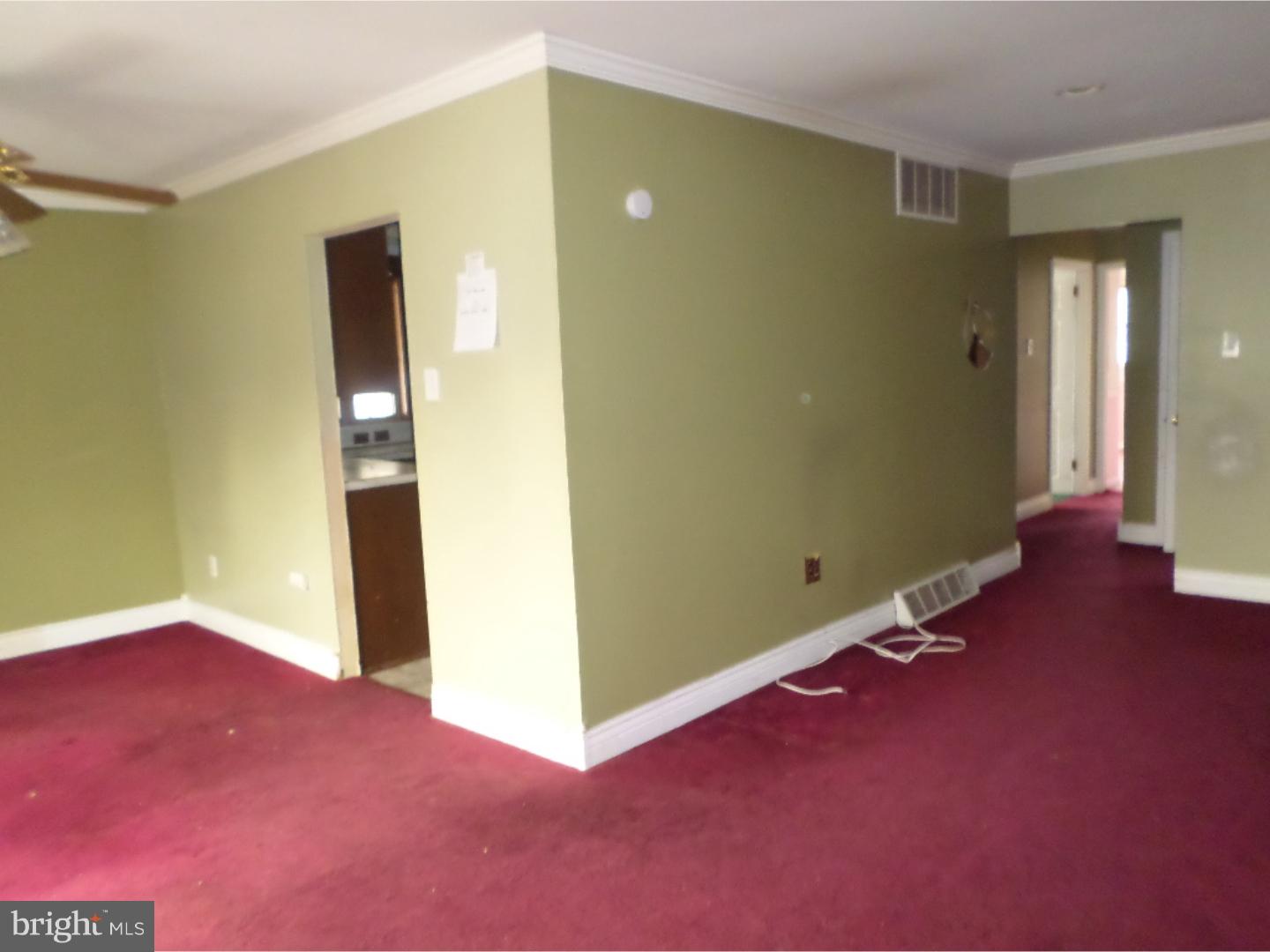 1117 Plane Road Philadelphia, PA 19115 - Photo 6 of 25