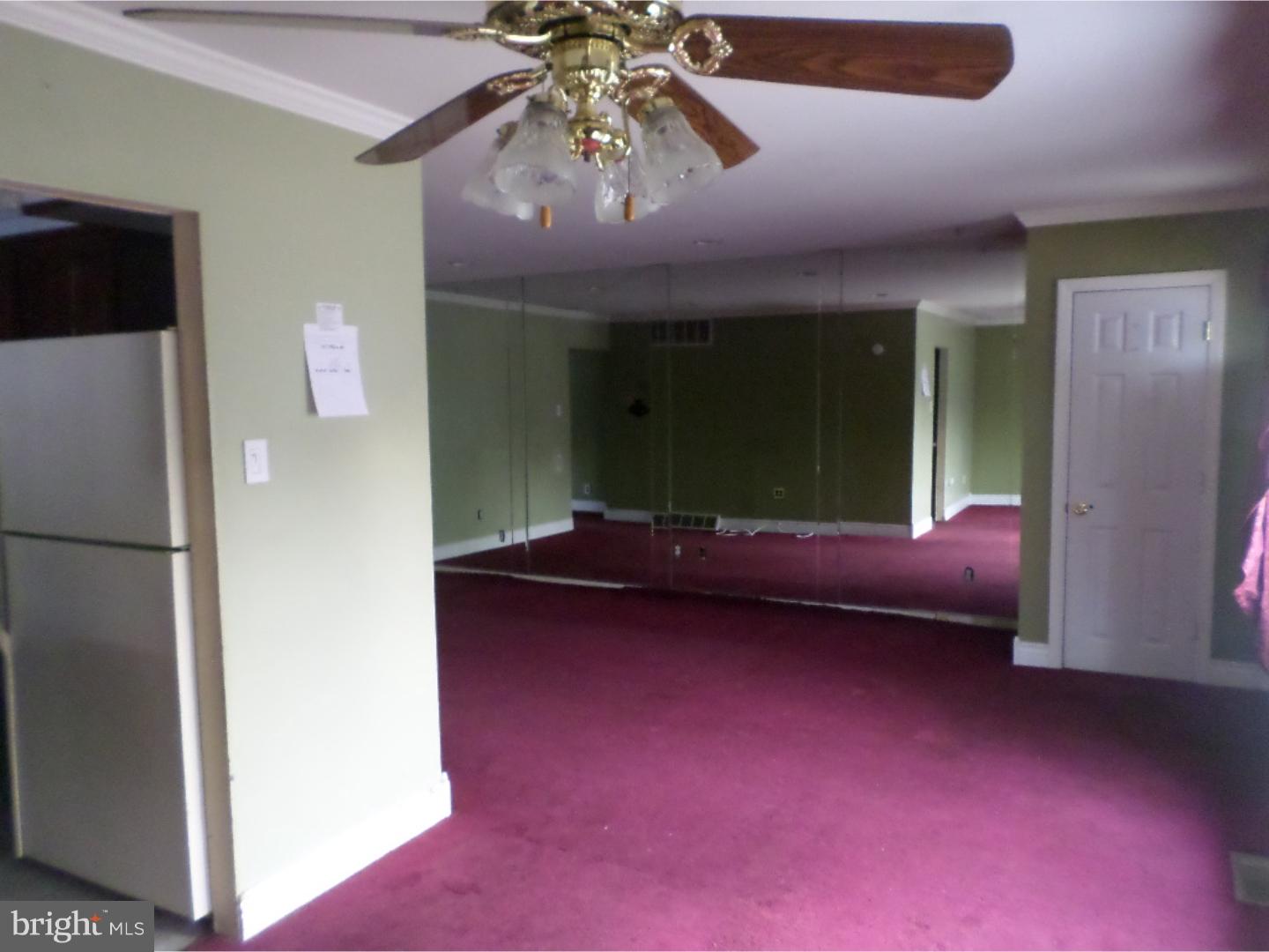 1117 Plane Road Philadelphia, PA 19115 - Photo 8 of 25