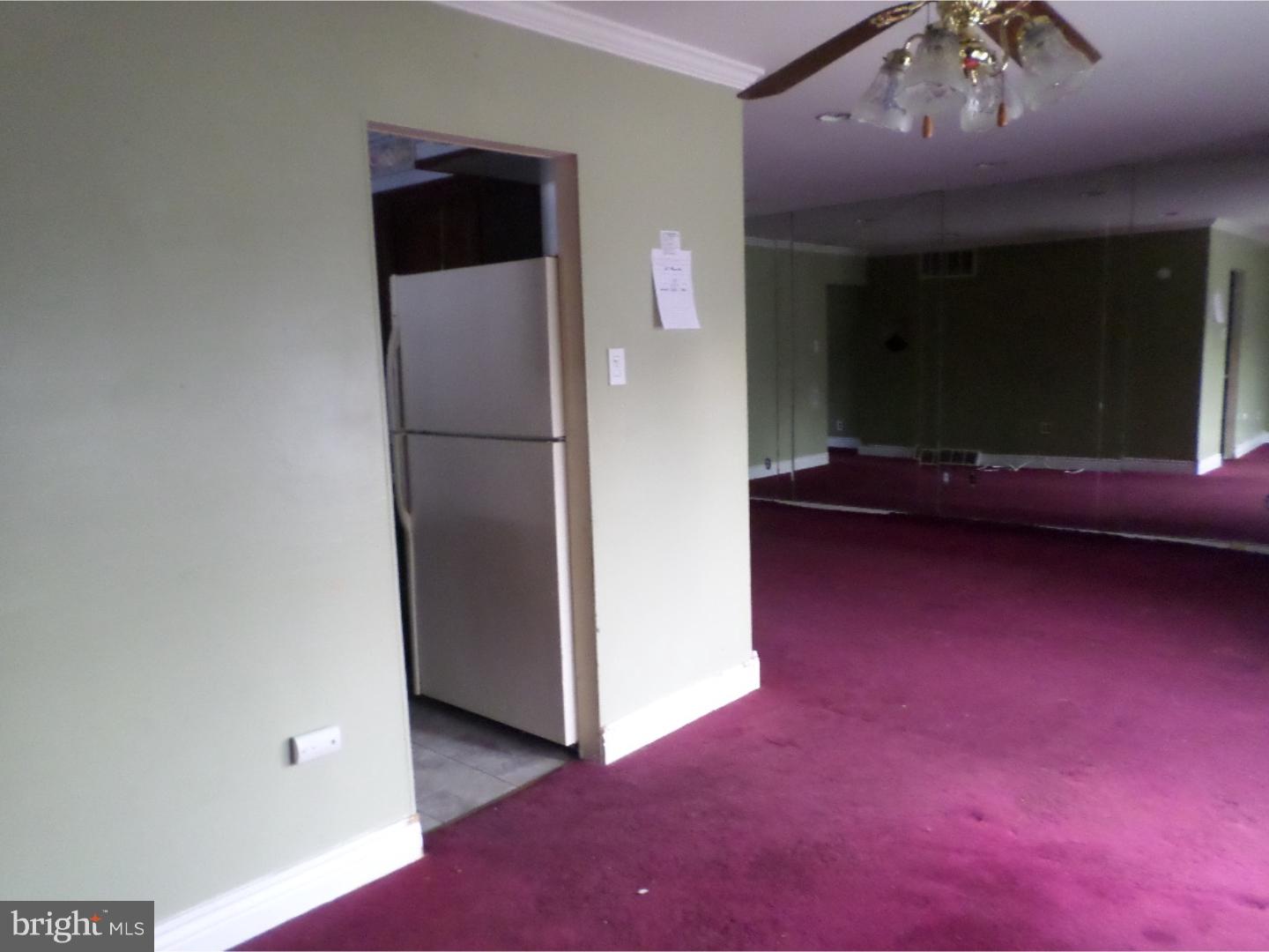 1117 Plane Road Philadelphia, PA 19115 - Photo 9 of 25