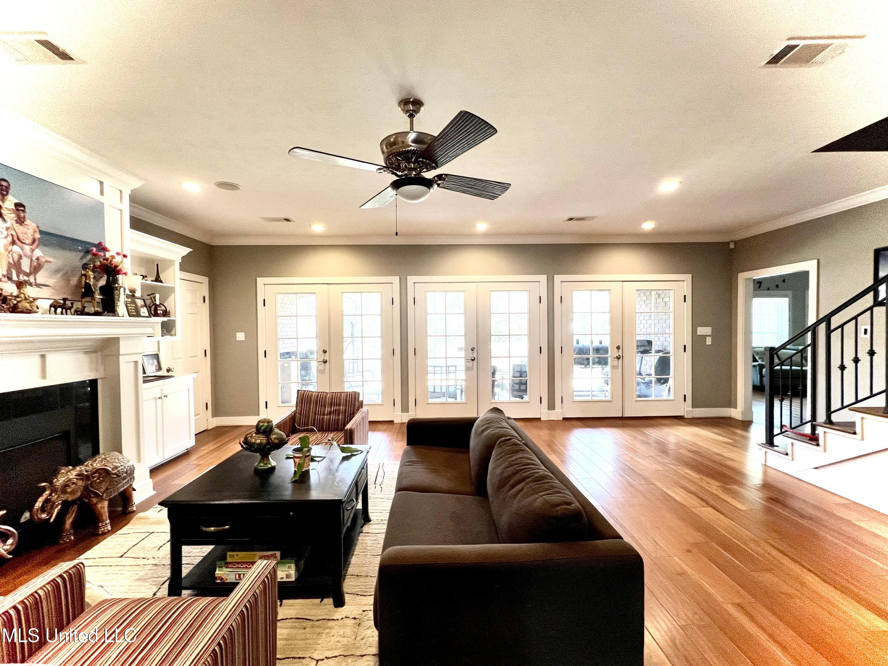 115 Village Lane McComb, MS 39648 - Photo 2 of 17 IMG_2717