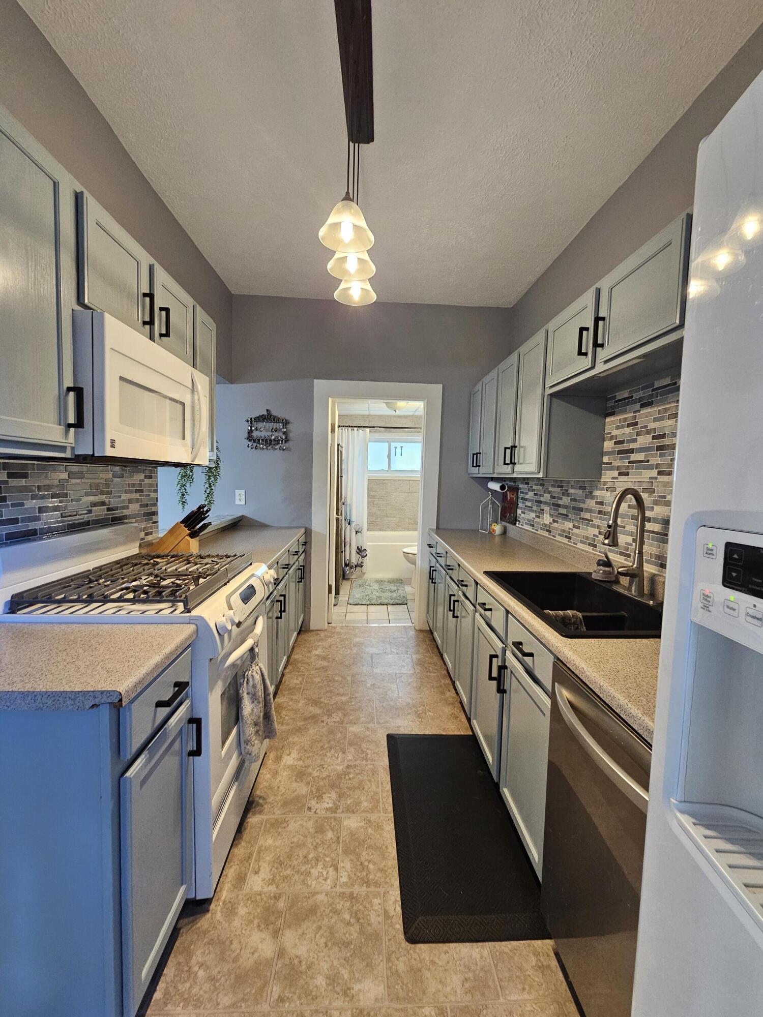 430 West Main Street Stanton, MI 48888 - Photo 17 of 38 1000112286