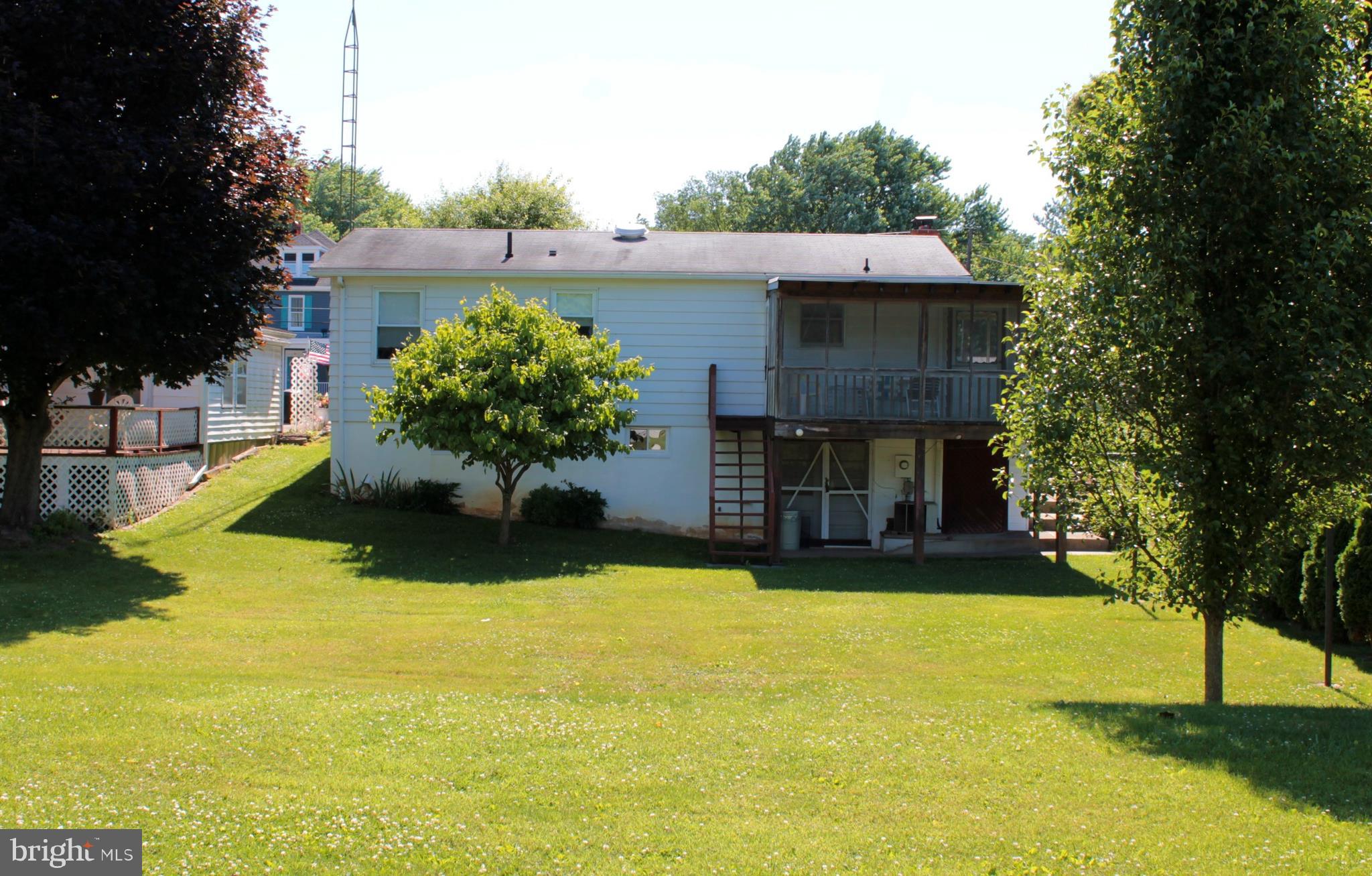 929 Linwood Road Hagerstown, MD 21740 - Photo 11 of 42 Rear Exterior