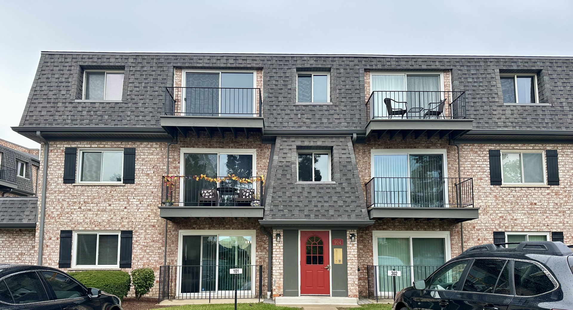 904 South Plum Grove Road, Unit 301 Palatine, IL 60067 - Photo 1 of 17