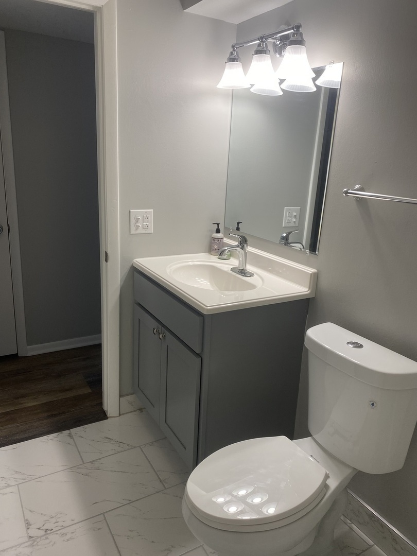 904 South Plum Grove Road, Unit 301 Palatine, IL 60067 - Photo 11 of 17