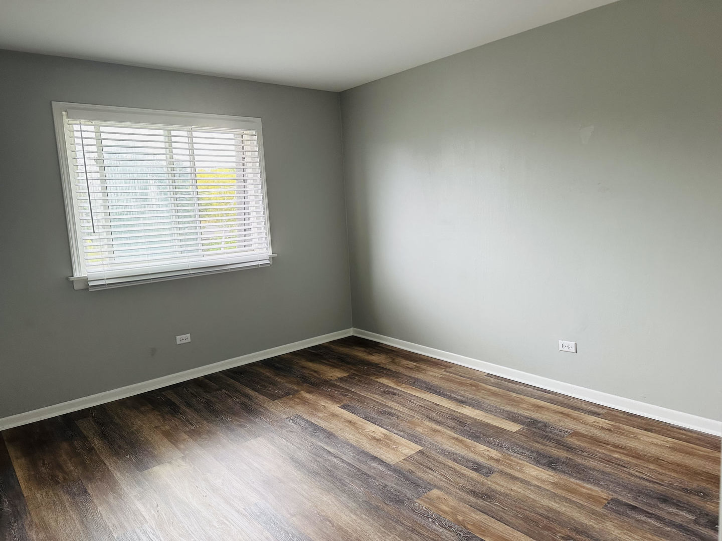 904 South Plum Grove Road, Unit 301 Palatine, IL 60067 - Photo 14 of 17