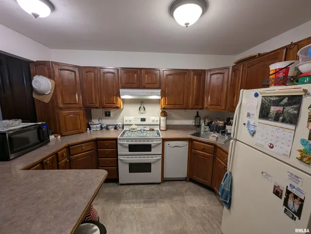 $279,900 | 412 South Locust Street, Delavan, IL 61734