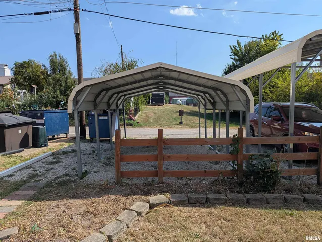 $279,900 | 412 South Locust Street, Delavan, IL 61734