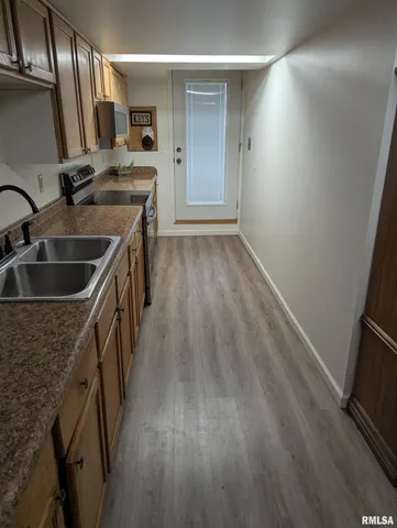 $279,900 | 412 South Locust Street, Delavan, IL 61734