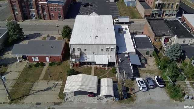 $279,900 | 412 South Locust Street, Delavan, IL 61734