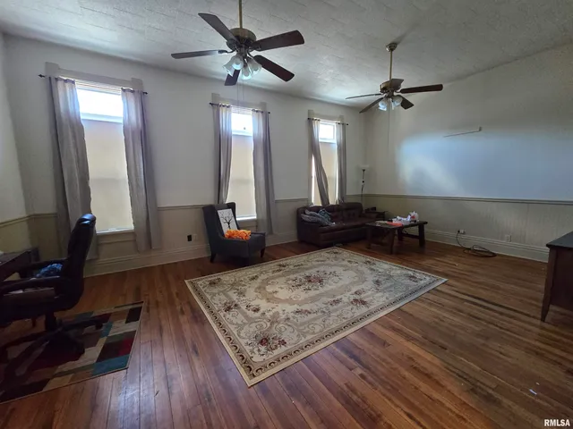 $279,900 | 412 South Locust Street, Delavan, IL 61734