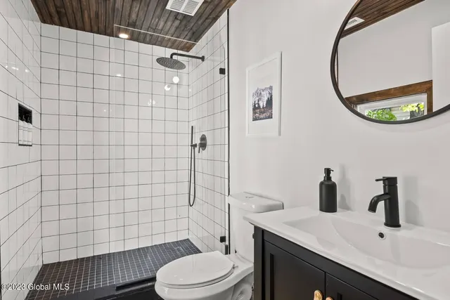 $625,000 | 7913 Main Street, Hunter, NY 12442