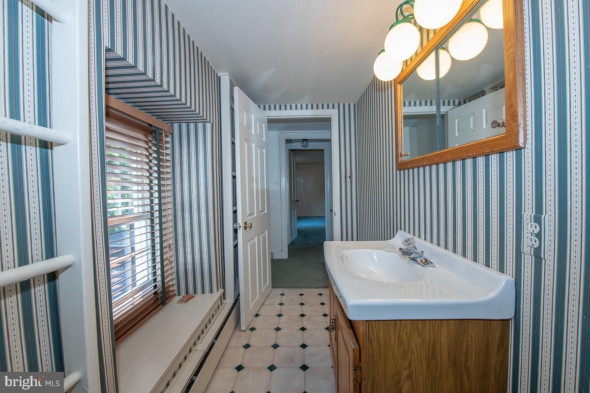 933 Merion Square Road Gladwyne, PA 19035 - Photo 27 of 38