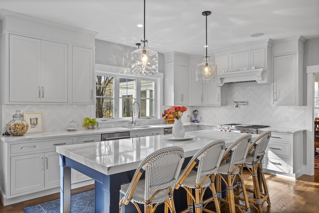 96 Newtown Road Acton, MA 01720 - Photo 12 of 42 Gallery Image 12