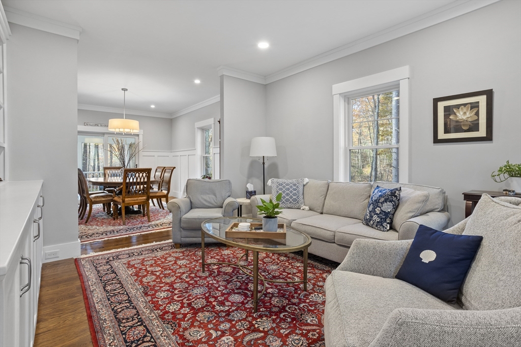 96 Newtown Road Acton, MA 01720 - Photo 4 of 42 Gallery Image 4