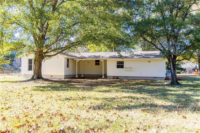 a backyard of a house