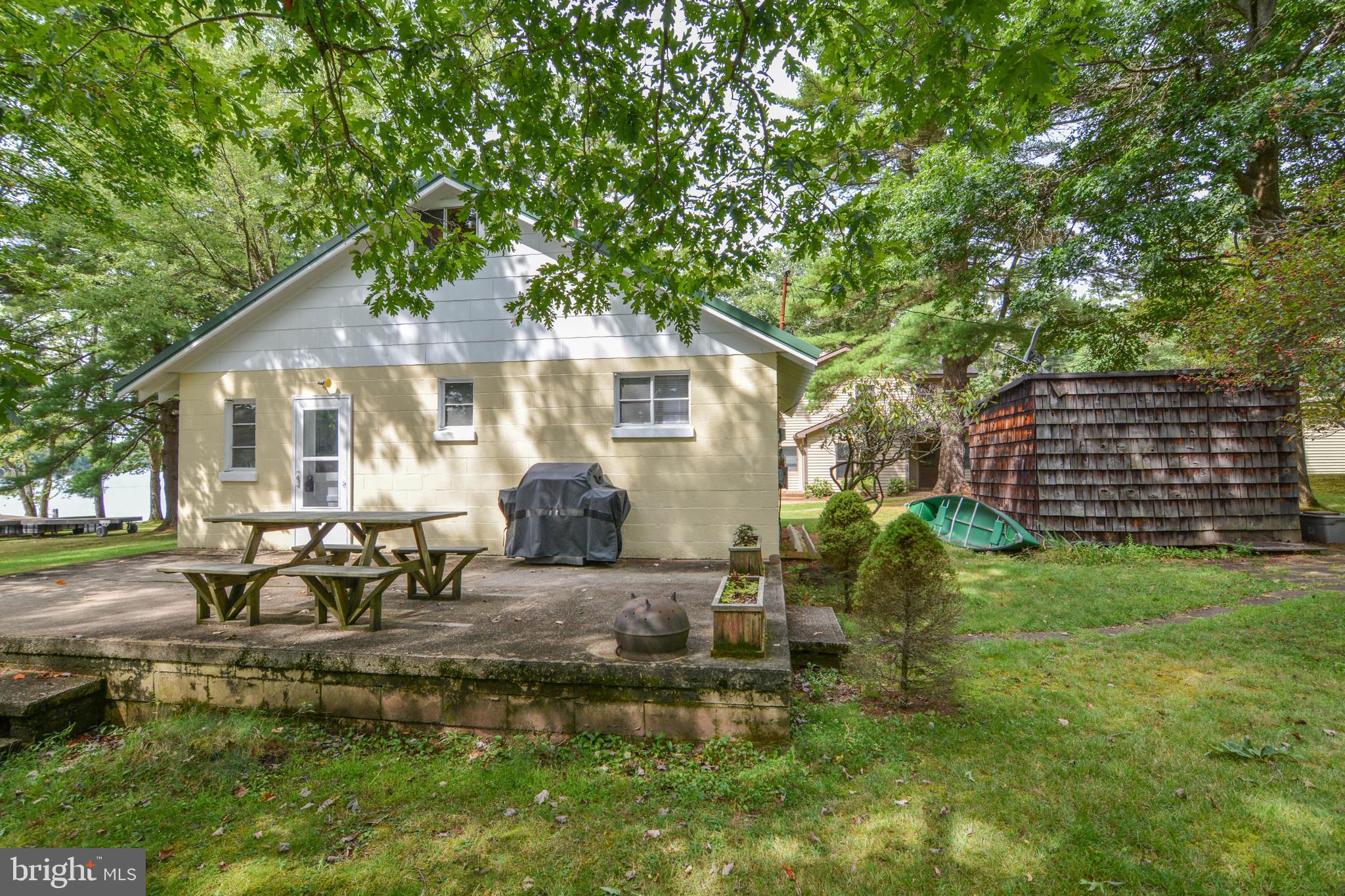 2128 Paradise Point Road Oakland, MD 21550 - Photo 5 of 42 Gallery Image 5
