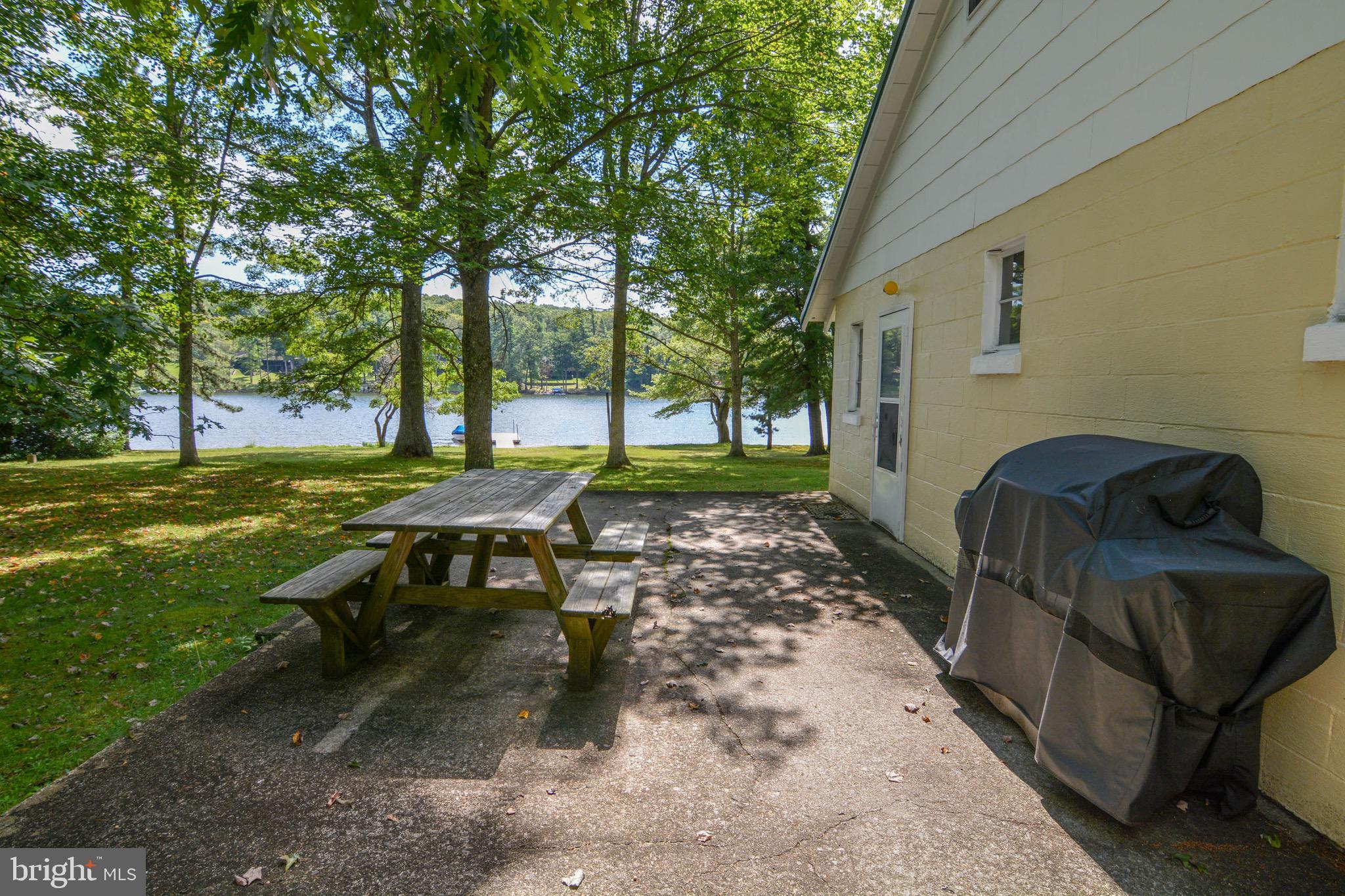 2128 Paradise Point Road Oakland, MD 21550 - Photo 7 of 42 Gallery Image 7