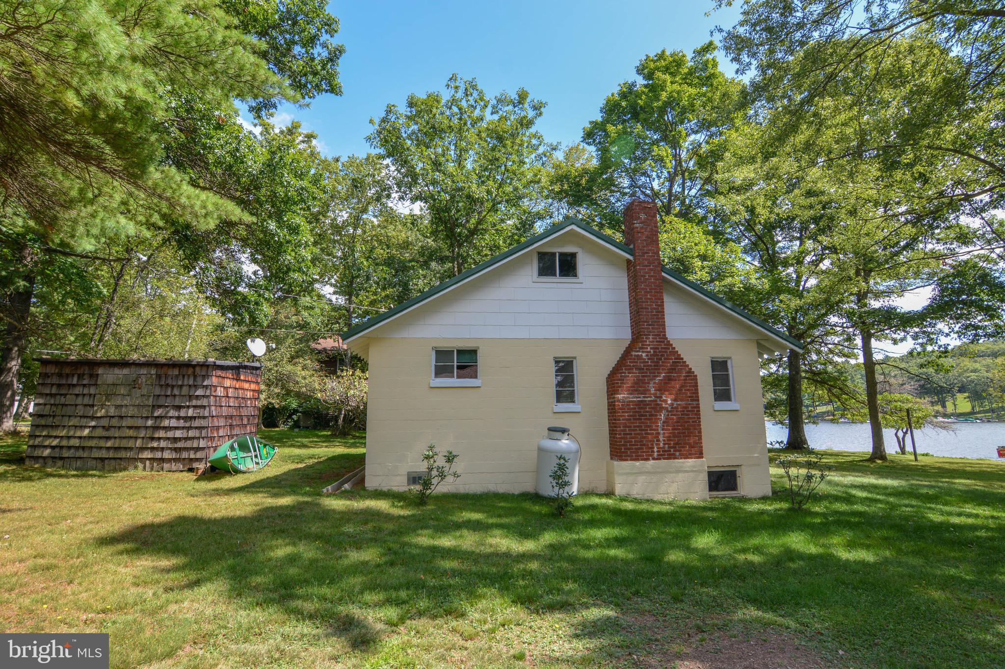 2128 Paradise Point Road Oakland, MD 21550 - Photo 9 of 42 Gallery Image 9