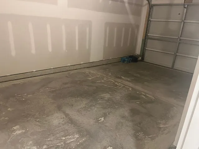 a bathroom with a toilet