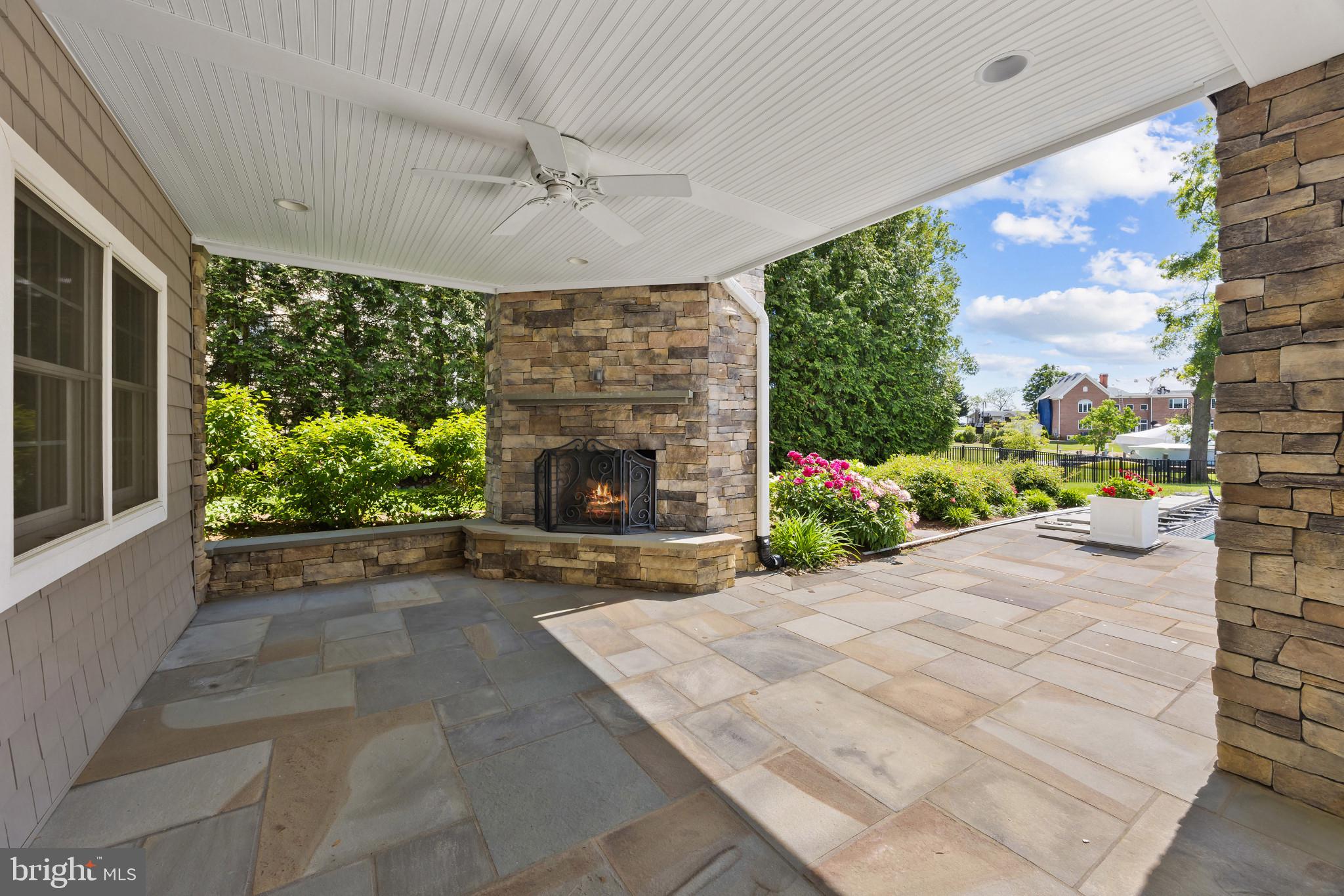 3706 Thomas Point Road Annapolis, MD 21403 - Photo 33 of 47 Patio with fireplace