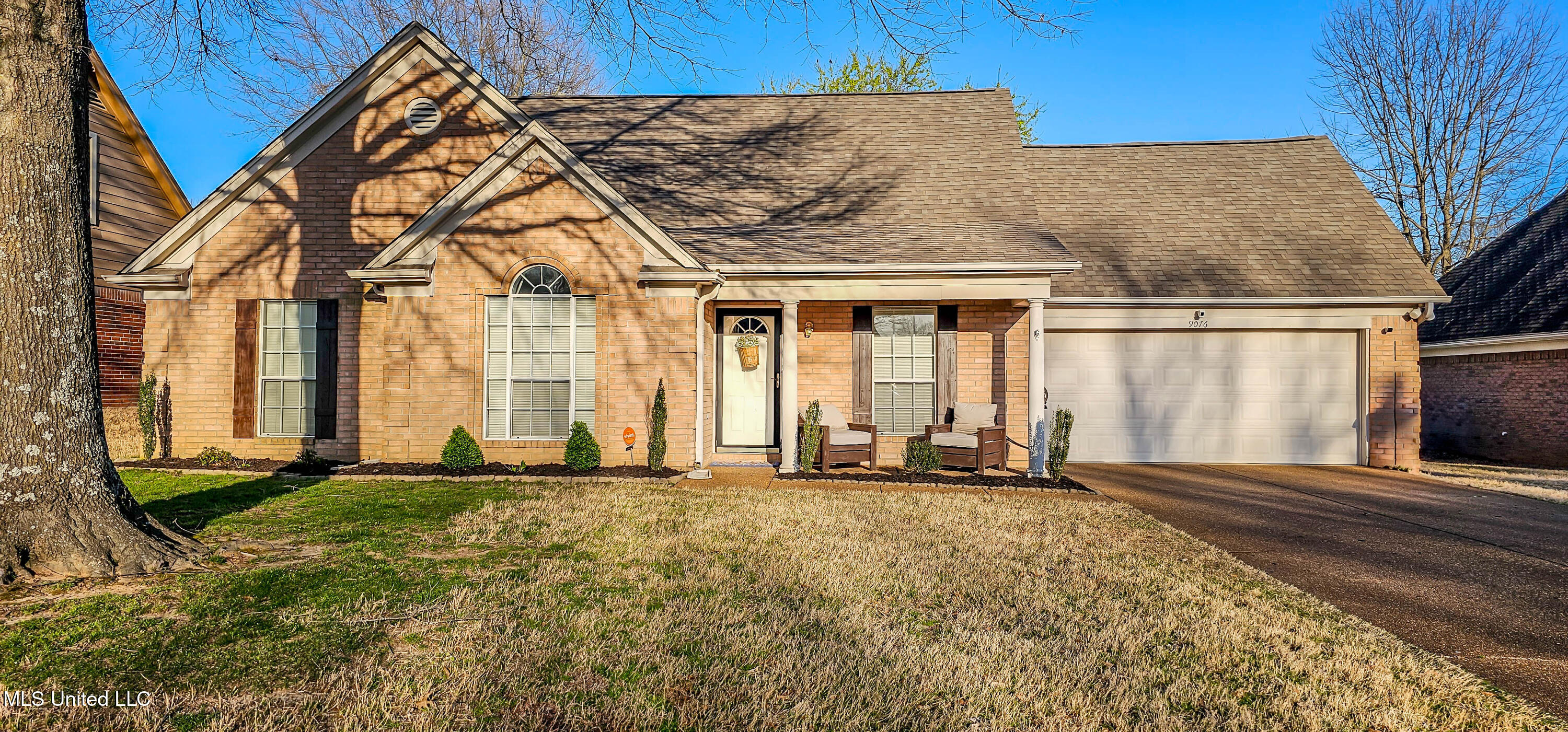 9076 Champlain Drive Olive Branch, MS 38654 - Photo 2 of 24 Covered Porch
