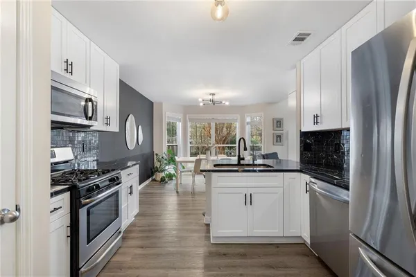 $2,500 | 3572 Avensong Village Circle, Alpharetta, GA 30004