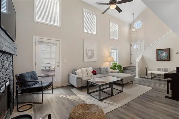 $2,500 | 3572 Avensong Village Circle, Alpharetta, GA 30004