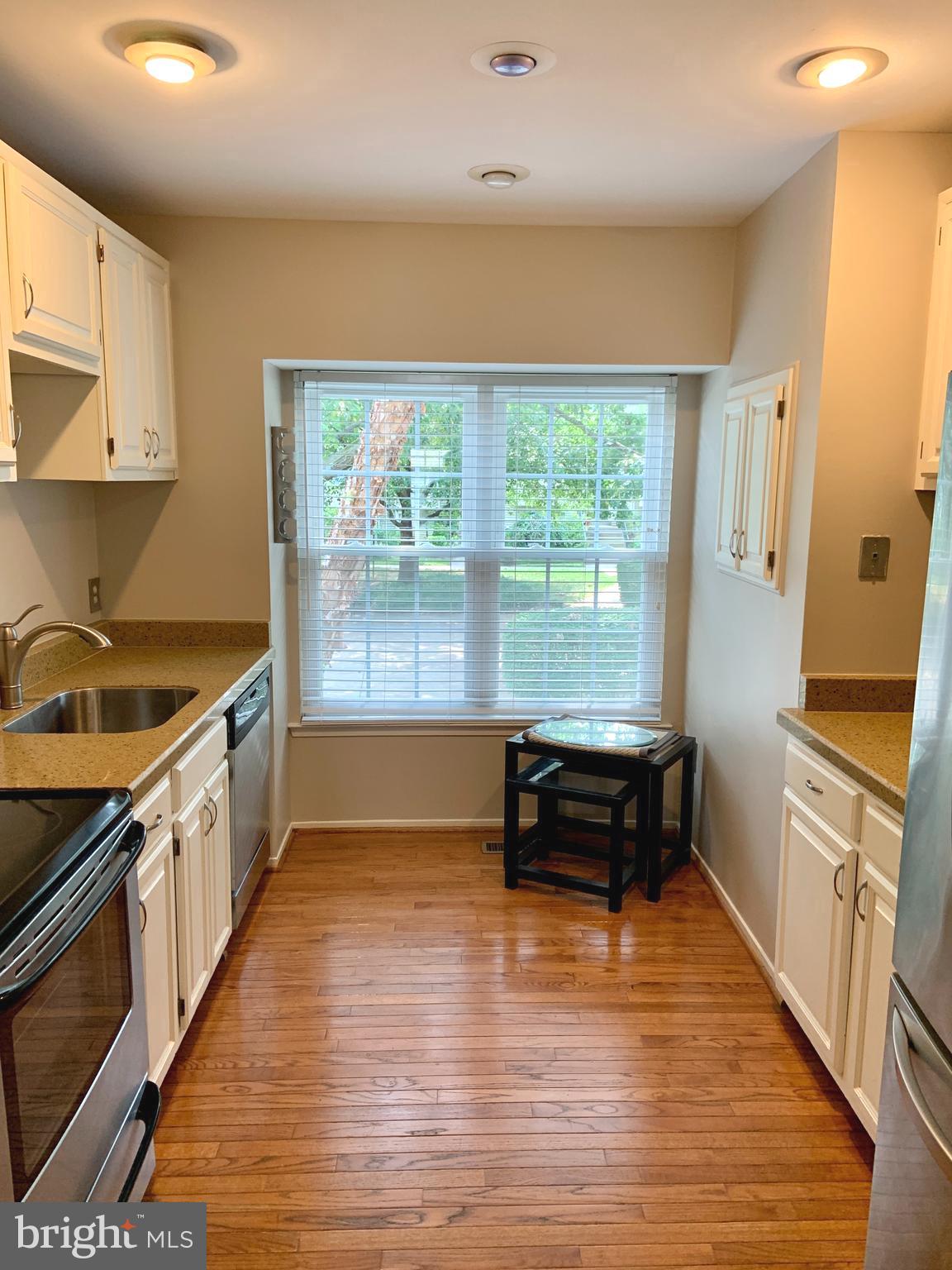 2438 Ridgehampton Court Reston, VA 20191 - Photo 10 of 47 Updated Kitchen