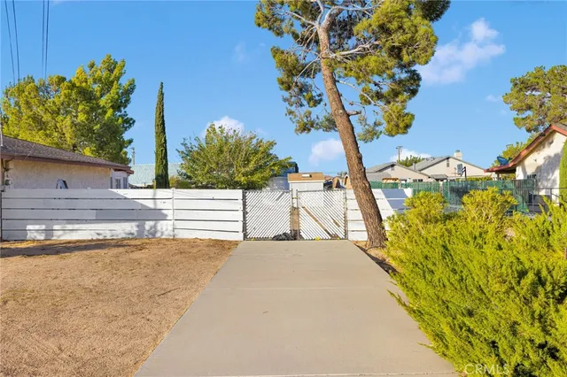$419,900 | 18442 Hinton Street, Hesperia, CA 92345