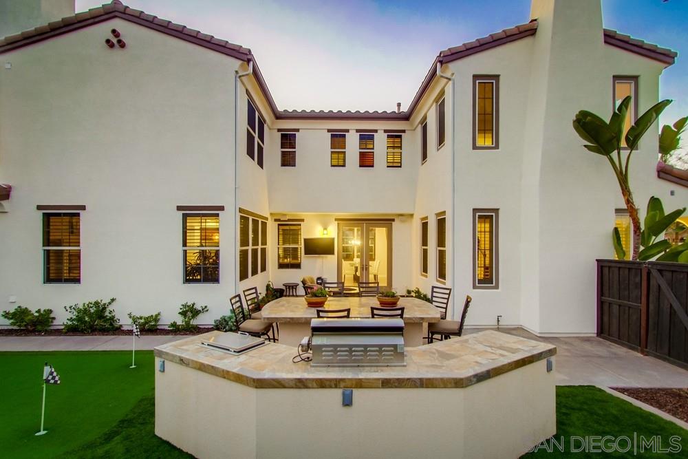 2729 Paradise Road Carlsbad, CA 92009 - Photo 5 of 25 Gallery Image 5