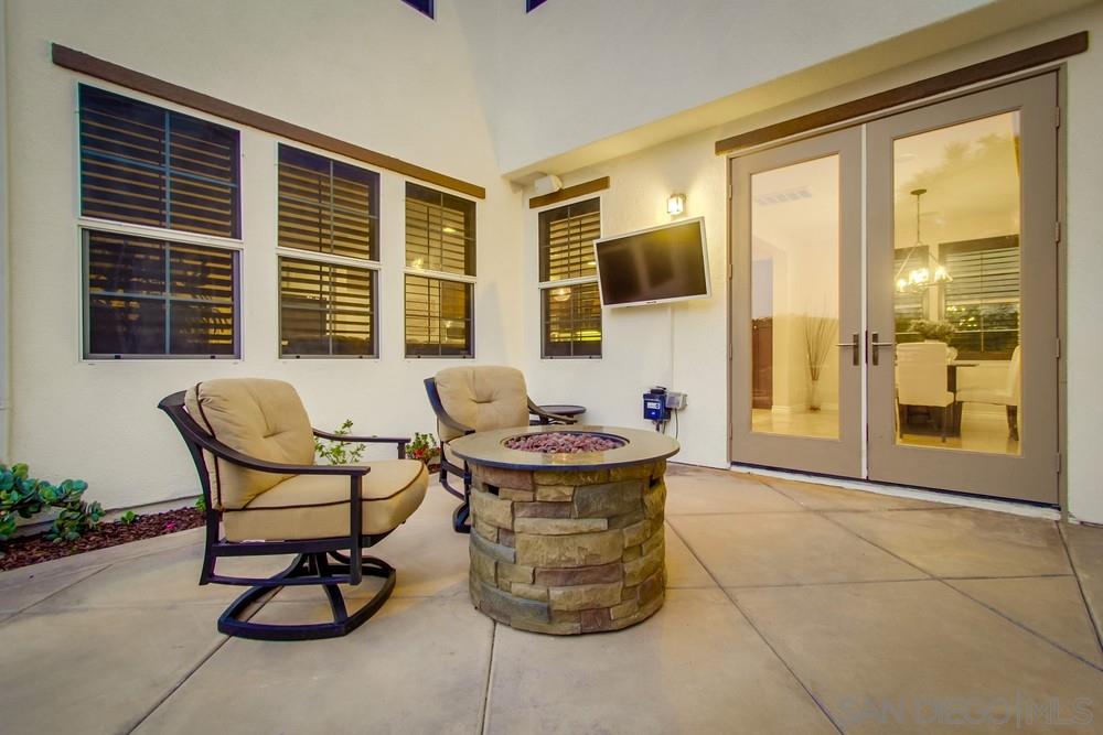 2729 Paradise Road Carlsbad, CA 92009 - Photo 6 of 25 Gallery Image 6
