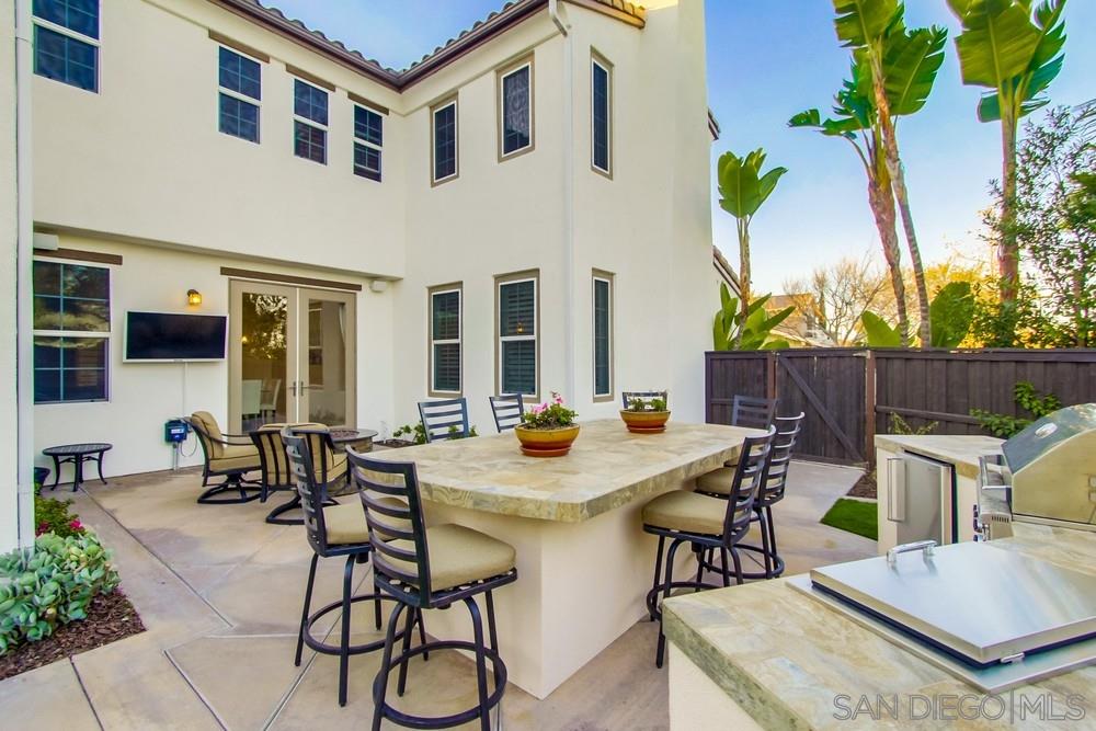 2729 Paradise Road Carlsbad, CA 92009 - Photo 7 of 25 Gallery Image 7